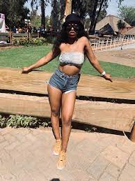 Born and raised in durban, south africa, we can confirm her nationality as south african. Kamo Mphela 2021 Net Worth Bio Father Age Boyfriend Songs