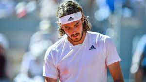 He is the youngest player ranked in the top 10 by the association of tennis profes. Tennis Stefanos Tsitsipas Oma Starb Funf Minuten Vor Dem French Open Finale Sport Mix Bild De