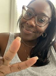 Sarah Stansberry's Instagram, Twitter & Facebook