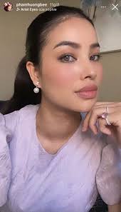 Phạm Hương chứng tỏ đẳng cấp hoa hậu hàng hiệu với nhẫn kim cương to bằng  con mắt