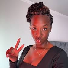 Denize Constantino (@denizeconstantino)