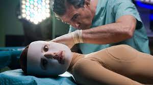 Oyuncular antonio banderas, elena anaya, jan cornet, marisa paredes. The Skin I Live In Netflix
