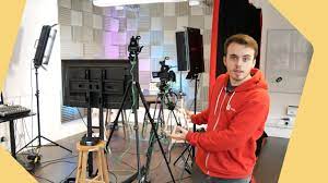 Enable and moderate vimeo chat from studio; Professional Multi Camera Video Studio For Facebook Live Streaming Youtube