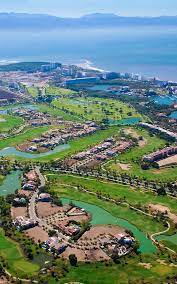 De 1 a 7 dias 19 dls., de 8 a 14 dias 35 dls, de 15 dias a 21 dias 51 dls, por 1 mes 67dls, niños menores de 12 años pagan 1/2 precio mencionado. El Tigre Golf Club Nuevo Vallarta Riviera Nayarit