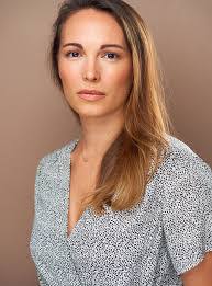 Lee Whitcomb's Instagram, Twitter & Facebook