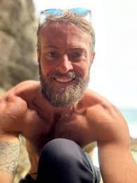 Certified Plumber Seeking Work and Accommodation in Coastal Australia