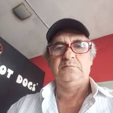 buenas noches les quiero comentar que ando buscando una persona es la ex  pareja de mi papa que se llama MARIA ESTHER ACHAVAL y mi papa se llamaba  CARLOS ALFREDO ODDONE el