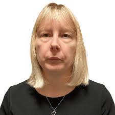 Shelley Boyce's Instagram, Twitter & Facebook