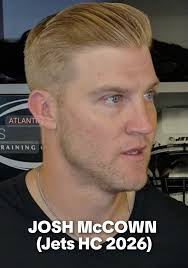 Thursday night football with spooky Halloween vibes