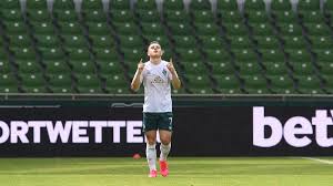 Vfl wolfsburg speelt ook volgende seizoen in de bundesliga. Werder Bremen 1 Fc Heidenheim Regen Drama In Der Relegation Schmidt Wirft Frage Auf Fussball