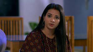 The indian streaming app has been undergoing a cosmetic treatment over the past week to incorporate design elements from the disney+ app and was. Watch Kudumbavilakku All Latest Episodes On Disney Hotstar