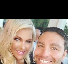 Christina Totten's Instagram, Twitter & Facebook