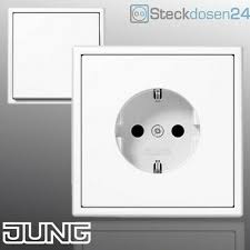 Die preise sind bei diesen modellen meist aber etwas höher, da schalter und steckdosen aufputz wassergeschützt ist mit dem programm erhältlich. Jung Ls990 Steckdosen Schalter Rahmen Alpinweiss Steckdose Dimmer Thermostat Up Ebay