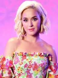Katy Perry lança novo EP "Katy Camp" e gera especulação sobre uma possível  saída da Capitol Records