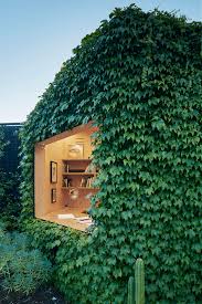 Ivy Creates A Green Camouflage Across The Walls Of This Garden Studio Designed By Melbourne Architect Matt Gibs Melbourne Garden Garden Studio Building A Shed