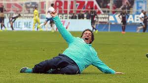 Zinedine zidane's team has only one loss in all competitions with a +18.18 xgd in the process. Colo Colo Es El Mejor Equipo Chileno Ubicado En El Ranking Mundial De Clubes Y La Uc No Esta Ni En El Top 1000 Emol Com