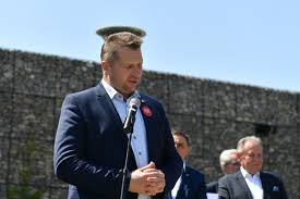 Dzieci rodzina szkoła edukacja ministerstwo edukacji i nauki przemysław czarnek Czarnek Ministrem Edukacji I Nauki Homofobia I Antysemityzm W Szkolach