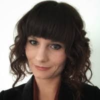 Anna Karl's Instagram, Twitter & Facebook