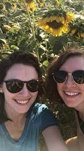 Sarah Shouse's Instagram, Twitter & Facebook