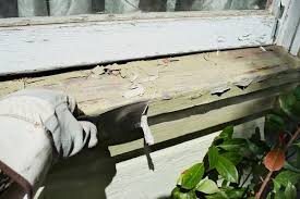 How To Fix Peeling Paint On A Window Sill Ehow Exterior Window Sill Window Trim Paint Window Sill