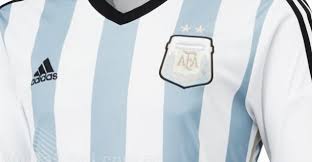 La vida de película del argentino gabriel deck. Evolucion De Las Camisetas De La Seleccion Argentina Vavel Argentina