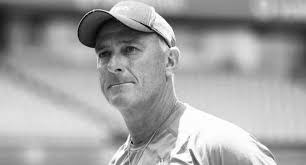 Tom Iles's Instagram, Twitter & Facebook