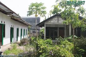 Rumah modern dengan atap warna merah. Bentuk Teras Rumah Limas Jasa Renovasi Kontraktor Rumah Jual Rumah Lahan
