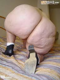 Bubble Butt White Booty - ssbbw-pear-shaped-booty Foto Porno - EPORNER