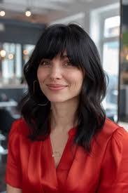 Amanda Nibert's Instagram, Twitter & Facebook