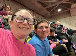 Its quieter than usual here right now...must be all the parents taking kids  for back to school haircuts and getting ripped off buying enforced logo'd  school uniform as part of the biggest