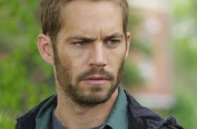 Paul walker, acteur star de fast and furious, est décédé en novembre 2013. Paul Walker Fast Furious Est Mort Dans Un Accident De La Route