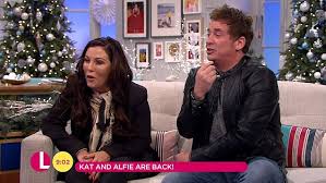 Jessie wallace weight loss meal plan. Eastenders Icon Jessie Wallace Picks Up A Healthy Salad From Petrol Station Daily Mail Online
