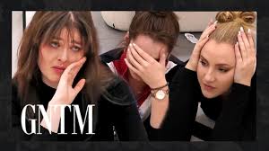 Das macht vielen mädchen angst und besonders die sonst so übermütige und selbstbewusste dascha hat große panik um ihre lange blonde mähne. Grosse Emotionen Im Loft Warum Weinen Dascha Luca Und Jasmin Gntm 2021 Prosieben Youtube