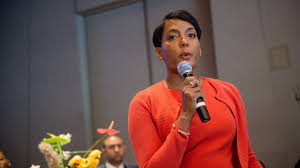 Keisha lance bottoms said friday morning that she would not seek a second term as atlanta's mayor, citing the tumultuous last four years. Atlanta Mayor Keisha Lance Bottoms Says The City Won T Hold New Ice Detainees Teen Vogue