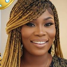 Men échantillon pete ki trouve Ruth son menas pou li ki peye abolotyo parey  li pou sal Ruth menm noml li paka eple kap di swiv mw follow mw kòmsi yo pa