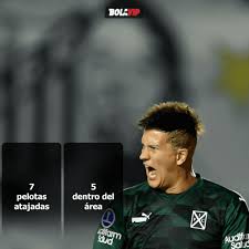 Sebastián sosa, arquero de rosario central, le respondió al delantero de atlético nacional orlando berrío quien le gritó el gol de su equipo en la cara (foto: Sebastian Sosa Arquero De Independiente Atajo 7 Pelotas Ante Santos En La Copa Sudamericana