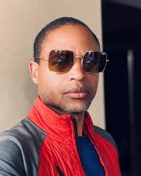 Bruce Springsteen cover Don't Stop Believing #hardrock #hardrockcafe  #brucespringsteen #perfecttiming