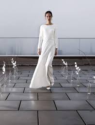 Das hochzeitskleid wird entsprechend der psychologischen traumdeutung oft als heiratswunsch interpretiert. Brautkleid Mit Armel Seidenkleid Schlicht Elegantes Etsy