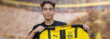 May 13, 2021 · fenerbahçe'nin sezonun sona ermesinin ardından emre mor transferi için girişimlerini hızlandırması bekleniyor. Emre Mor Unterschreibt In Dortmund 4 4 2 Com