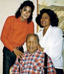 Pin By Dawn On Mj Michael Jackson Michael Jackson Bad Jackson