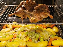 4 la cottura degli alimenti cottura ad umido cottura a secco bollitura a vapore forno frittura grill forno termovettore acqua vapore aria + ir olio ir 11 la cottura e la stabilita degli alimenti il trattamento termico conseguente ad un processo di cottura contribuisce a: Metodi Di Cottura Quali Sono E Come Gestirli In Modo Sicuro