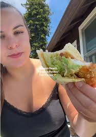 Hooters Fish Tacos Review