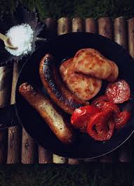 Stop Motion The Lord Of The Rings Tomato Sausage Crispy Bacon Feast Of Starlight Hobbit Food Medieval Recipes Food