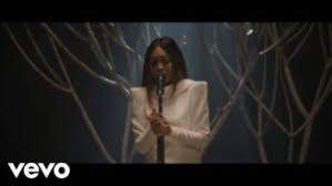 Memori silam kini hanyalah sekadar memori usah dikenangi bangkit kembali. Lirik Lagu Malam Ku Bermimpi Dayang Nurfaizah Mv
