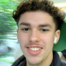 Always a good time in IJAG🎓 Ft. my boyy Kias Brown 🐐 🌻