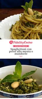 Spaghettoni Con Pesto Alla Menta E Mandorle Ricetta Ricette Ricette Di Cucina Idee Alimentari