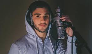 12 de abril de 2000), más conocido por su nombre artístico manuel turizo, es un cantante colombiano de género urbano y reguetón. Una Lady Como Tu Se Descubrieron Los Culpables Del Hackeo Que Sufrio Manuel Turizo Entretenimiento Caracol Radio