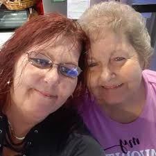 Disappointing experience at Lee's Chicken in New Carlisle