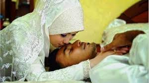 Hindarilah kelima gaya ini untuk kebaikan pasangan suami istri. 7 Tata Cara Bersetubuh Dan Posisi Seks Menurut Islam Ingat Nomor 6 Haram Dilakukan Tribun Jambi