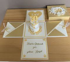 Explosionsbox Gold Hochzeit In 2020 Geschenke Goldene Hochzeit Explosionsbox